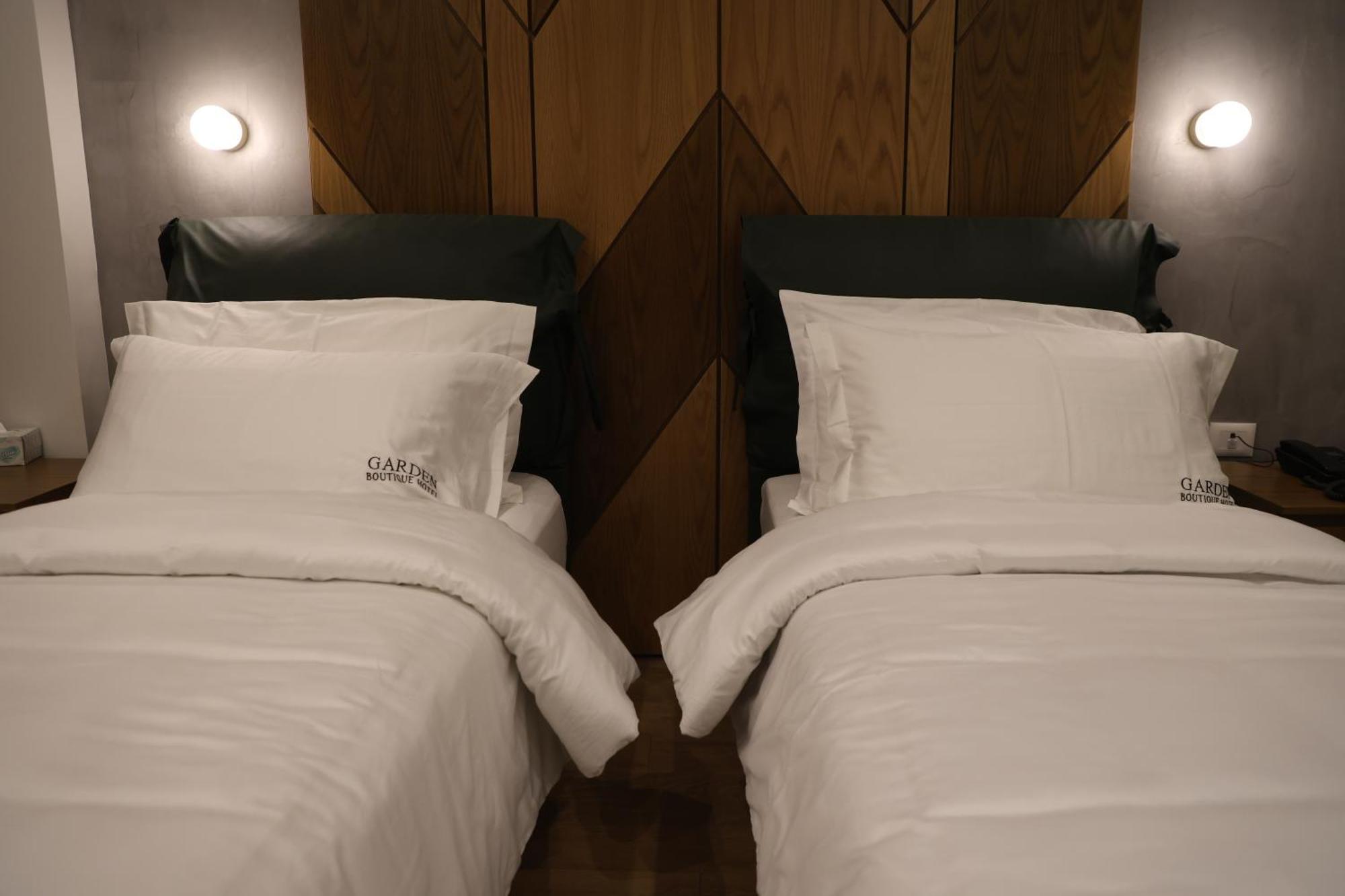 טיראנה Garden Boutique Hotel מראה חיצוני תמונה